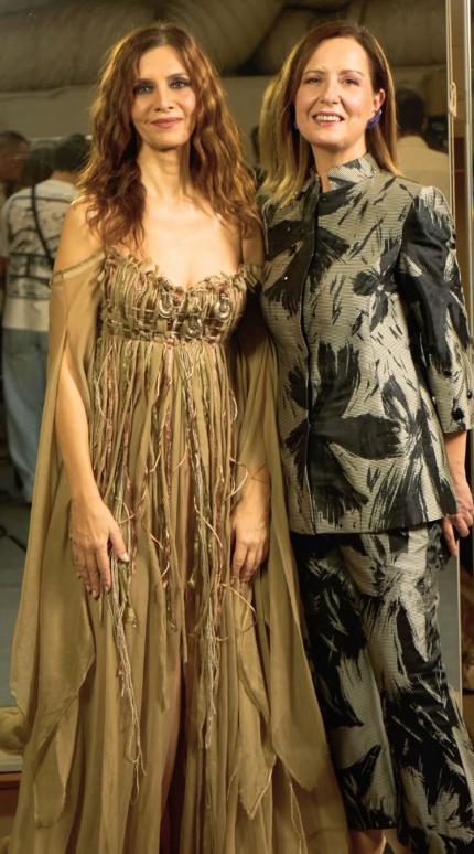 Couture glamour: Η Κατερίνα Λέχου στην πιο εντυπωσιακή της εμφάνιση, σαν σύγχρονη μούσα της μόδας