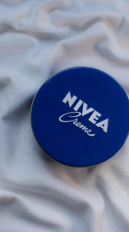 Μπλε κουτάκι Nivea