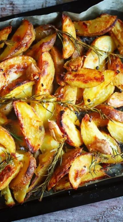 Πατάτες φούρνου / Φωτογραφία: Shutterstock