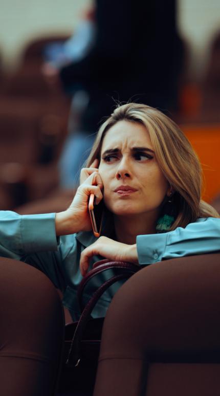 Τι λέει η Ψυχολογία για τους ανθρώπους που διακόπτουν συνέχεια τους άλλους  