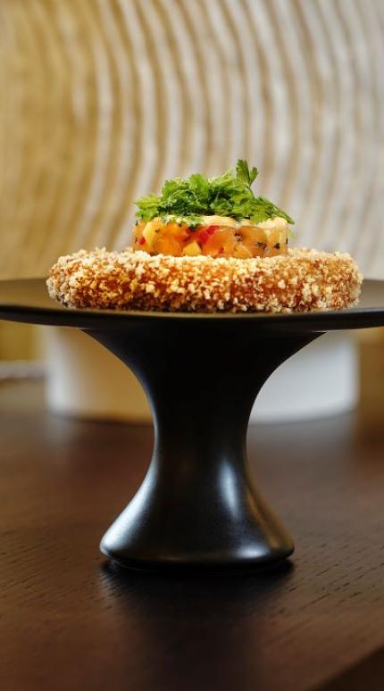 Στο lobby του ξενοδοχείου King George