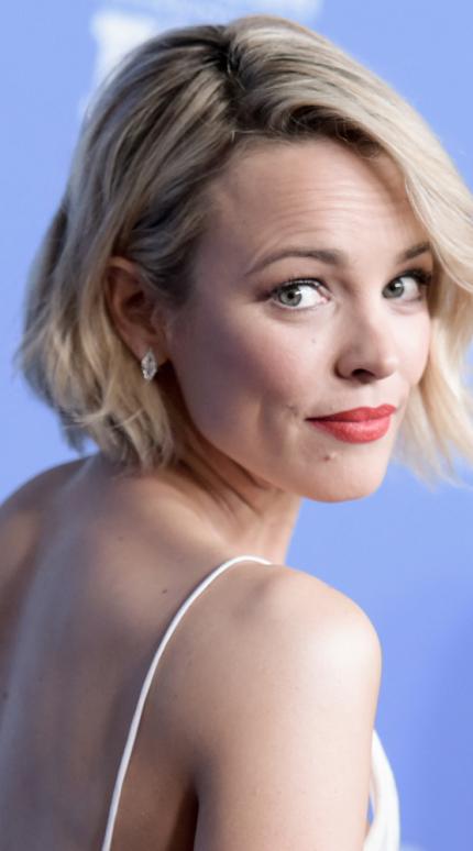 Το μήκος μαλλιών που χαρίζει πιο νεανική όψη, σύμφωνα με expert