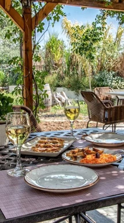 Περιβόλι στη Βάρη