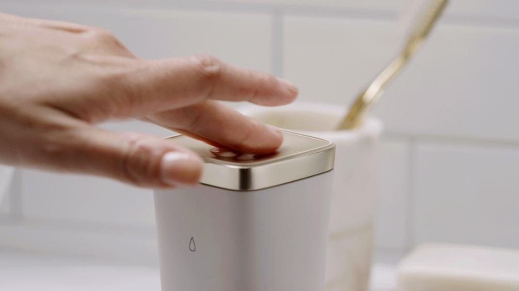 Η L’Oréal παρουσίασε το Perso, ένα σύστημα Τεχνητής Νοημοσύνης για το σπίτι.