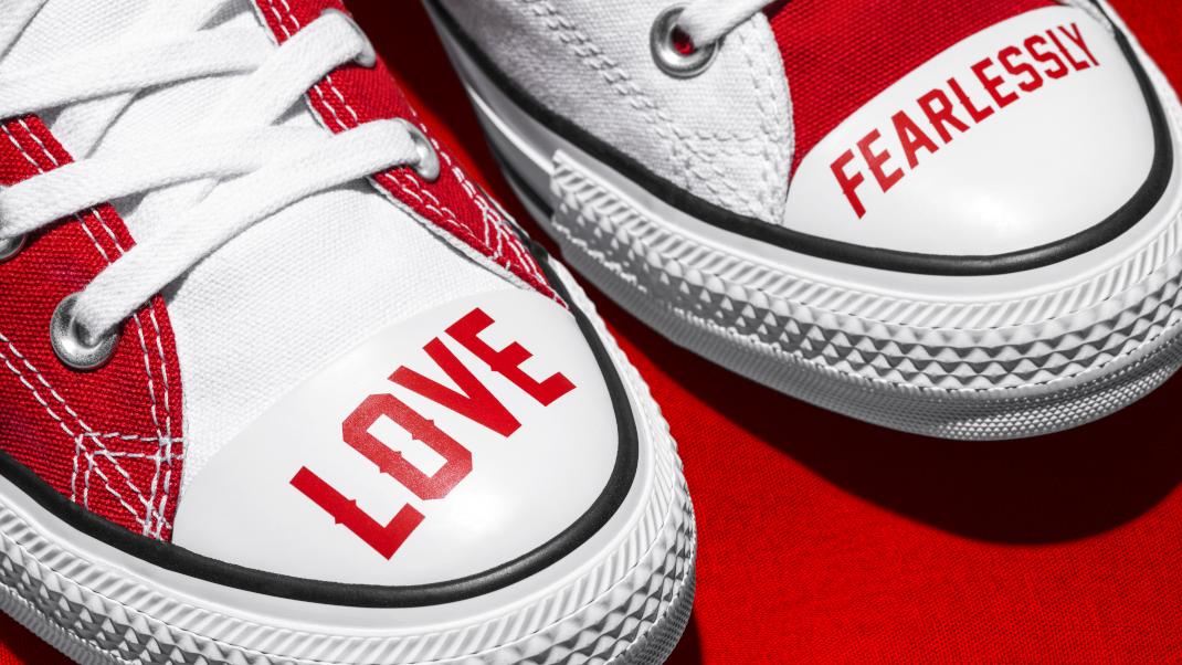 Η Converse εμπνέεται από την ιδέα της αγάπης προς τον εαυτό μας 