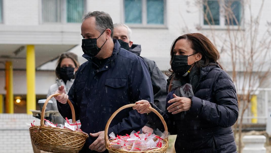 Η Καμάλα Χάρις και ο σύζυγός της Ντάγκ Έμχοφ