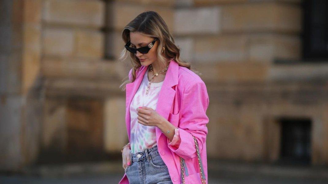 Street style pink and denim