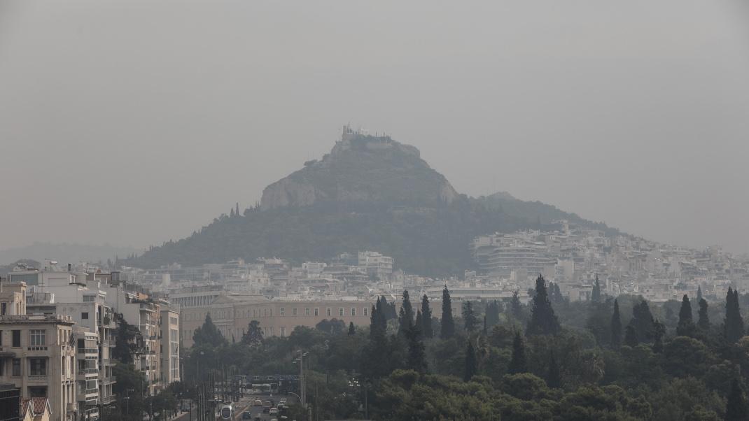 Αθήνα με στάχτη