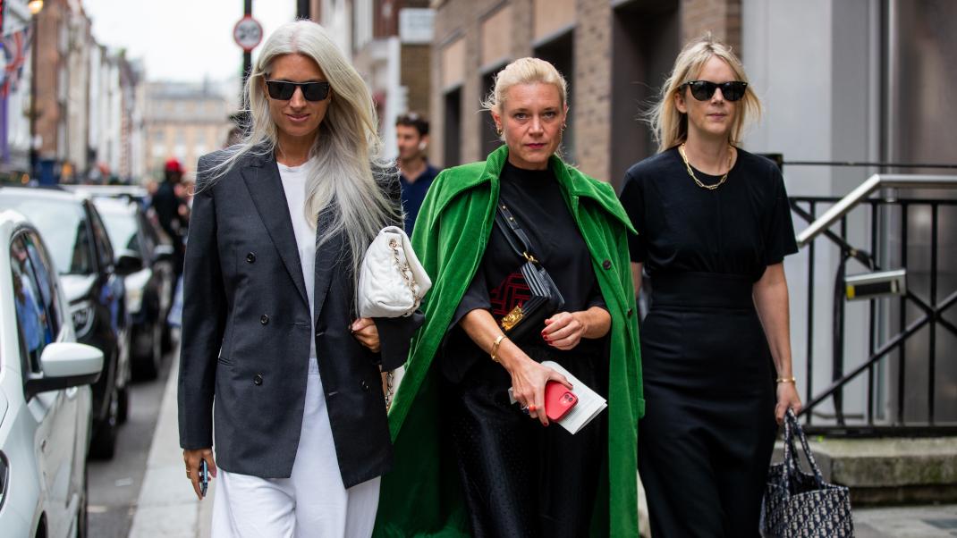 γυναίκες στην εβδομάδα μόδας του Λονδίνου