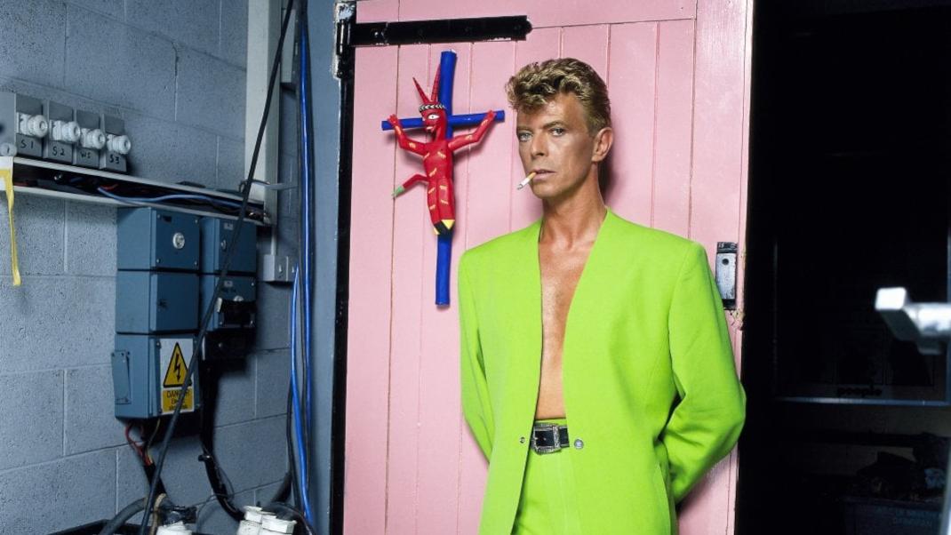 David Bowie στα γυρίσματα του « You Belong in Rock ’n’ Roll»