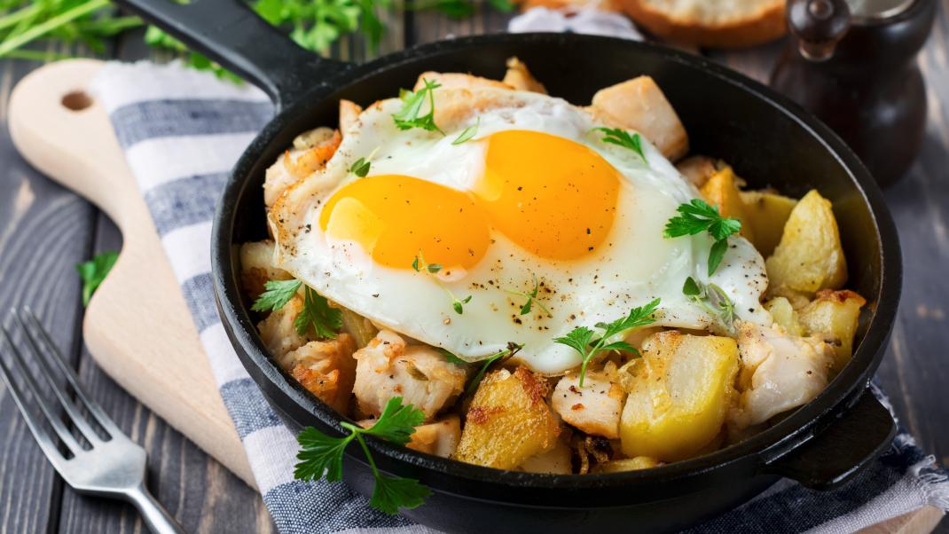 Συνταγή για πατάτες στον φούρνο με αυγά