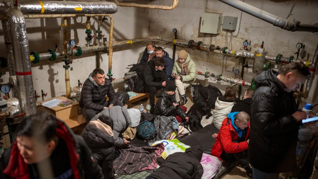 Ουκρανοί σε καταφύγιο