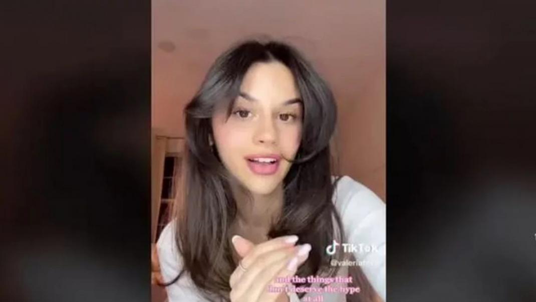 Η «deinfluencer» του Tik Tok Valeria Fridegotto έφτιαξε ένα βίντεο για προϊόντα που θεωρεί υπερεκτιμημένα / Φωτογραφία: TikTok