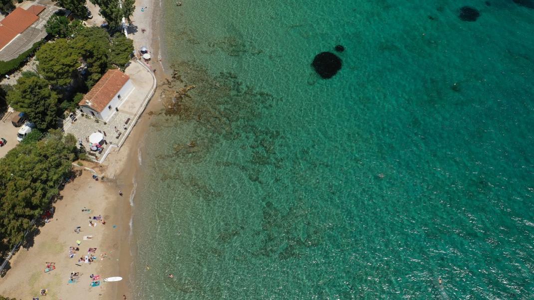 5 παραλίες ιδανικές για οικογένειες κοντά στην Αθήνα 