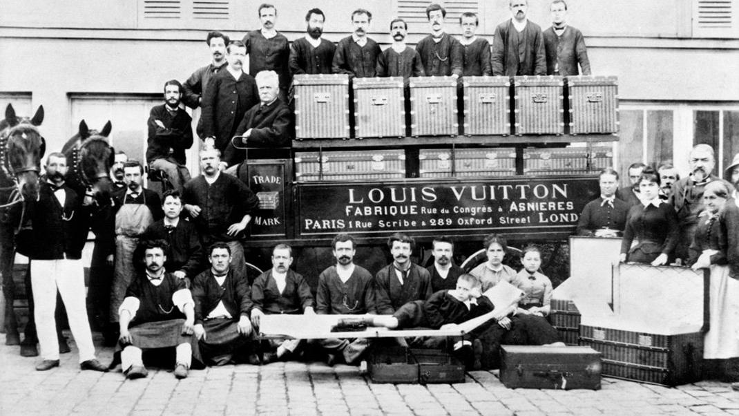 H ιστορία του Louis Vuitton μοιάζει βγαλμένη από μυθιστόρημα του Ντίκενς -