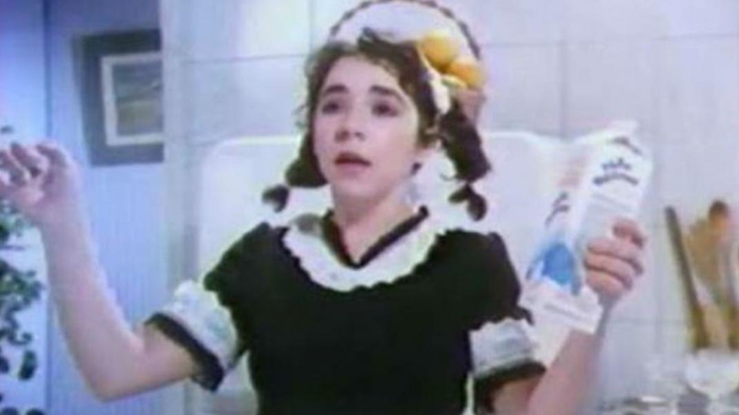 Νατάσα Ασίκη -Το κοριτσάκι που υποδυόταν την υπηρέτρια της Μαντάμ Σουσού είναι σύζυγος γνωστού ηθοποιού | 0 bovary.gr