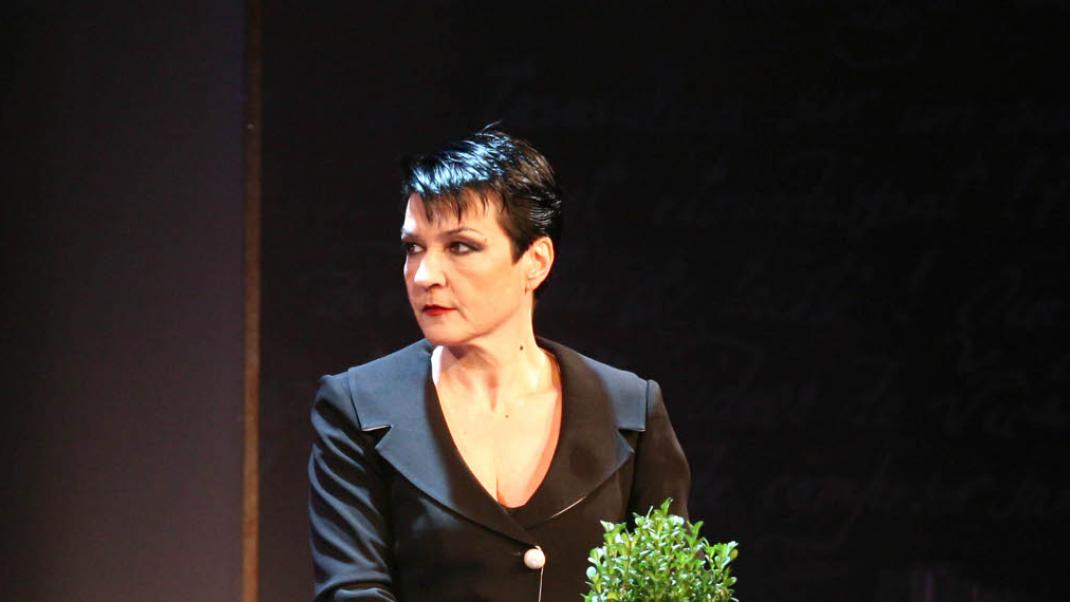 H Κατιάνα Μπαλανίκα στο θέατρο, Φωτογραφία: NDP photo agency