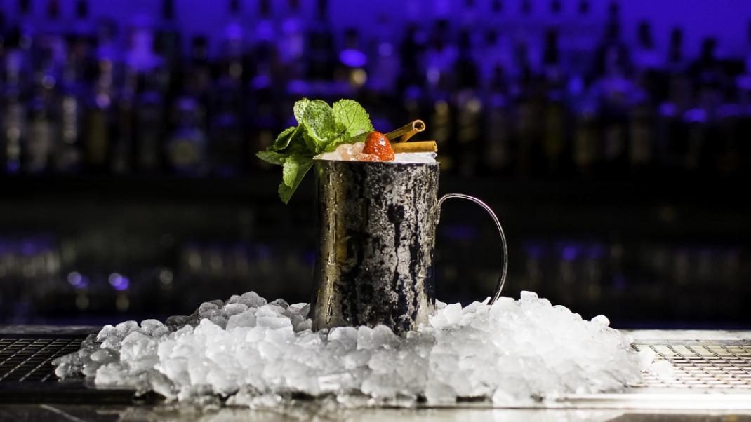 Ανακαλύψτε τη νέα signature cocktail list του Blends | 0 bovary.gr