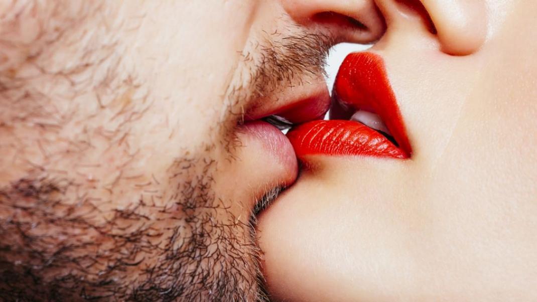 Τρομακτικά πράγματα που μπορούν να σου συμβούν από ένα φιλί στο στόμα | 0 bovary.gr