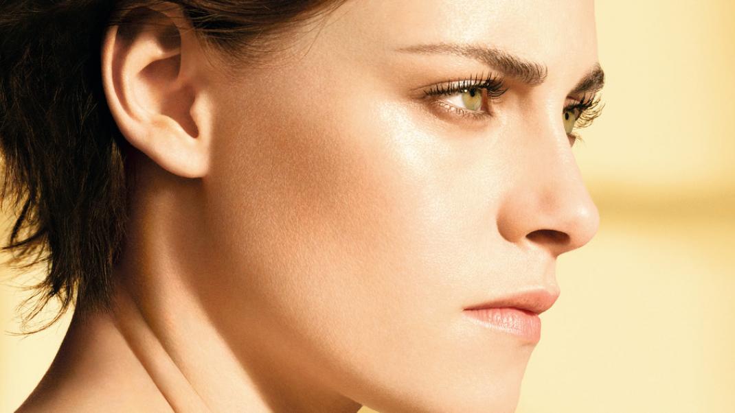 Η μούσα του οίκου Chanel, Kristen Stewart, πρωταγωνιστεί στην καμπάνια του νέου δυναμικού αρώματος, Gabrielle  | 0 bovary.gr