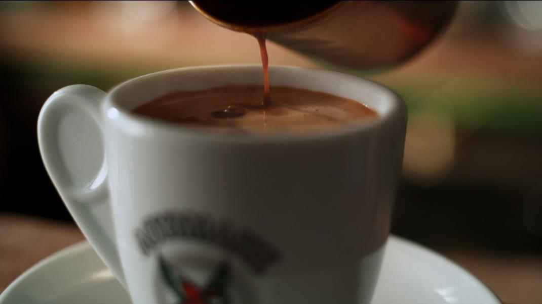 To νέο μυστικό του Παπαγάλου Λουμίδη, θα απογειώσει την εμπειρία του καφέ | 0 bovary.gr