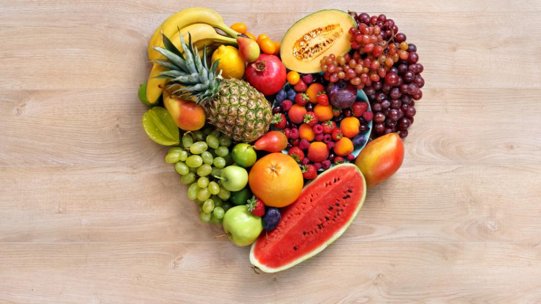 4 υγιεινά φρούτα που θα τα βρεις στην αγορά όλο το χρόνο | BOVARY