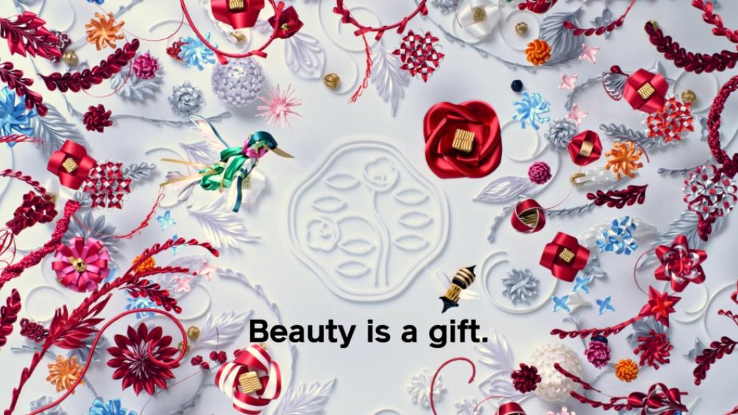 Οι κορυφαίοι οίκοι ομορφιάς, δημιούργησαν για ακόμη μια χρονιά τα πιο ξεχωριστά δώρα  | 0 bovary.gr