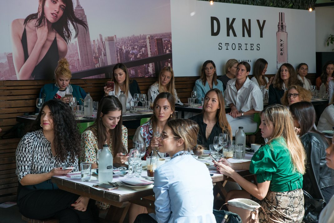 Στιγμιότυπο από την παρουσίαση του νέου αρώματος DKNY STORIES