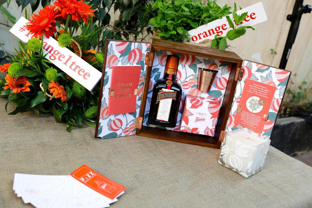 Το συλλεκτικό Cointreau gift box by Liberty