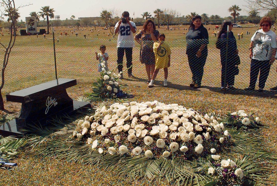 Ο τάφος της Σελίνα στο Τέξας /AP
