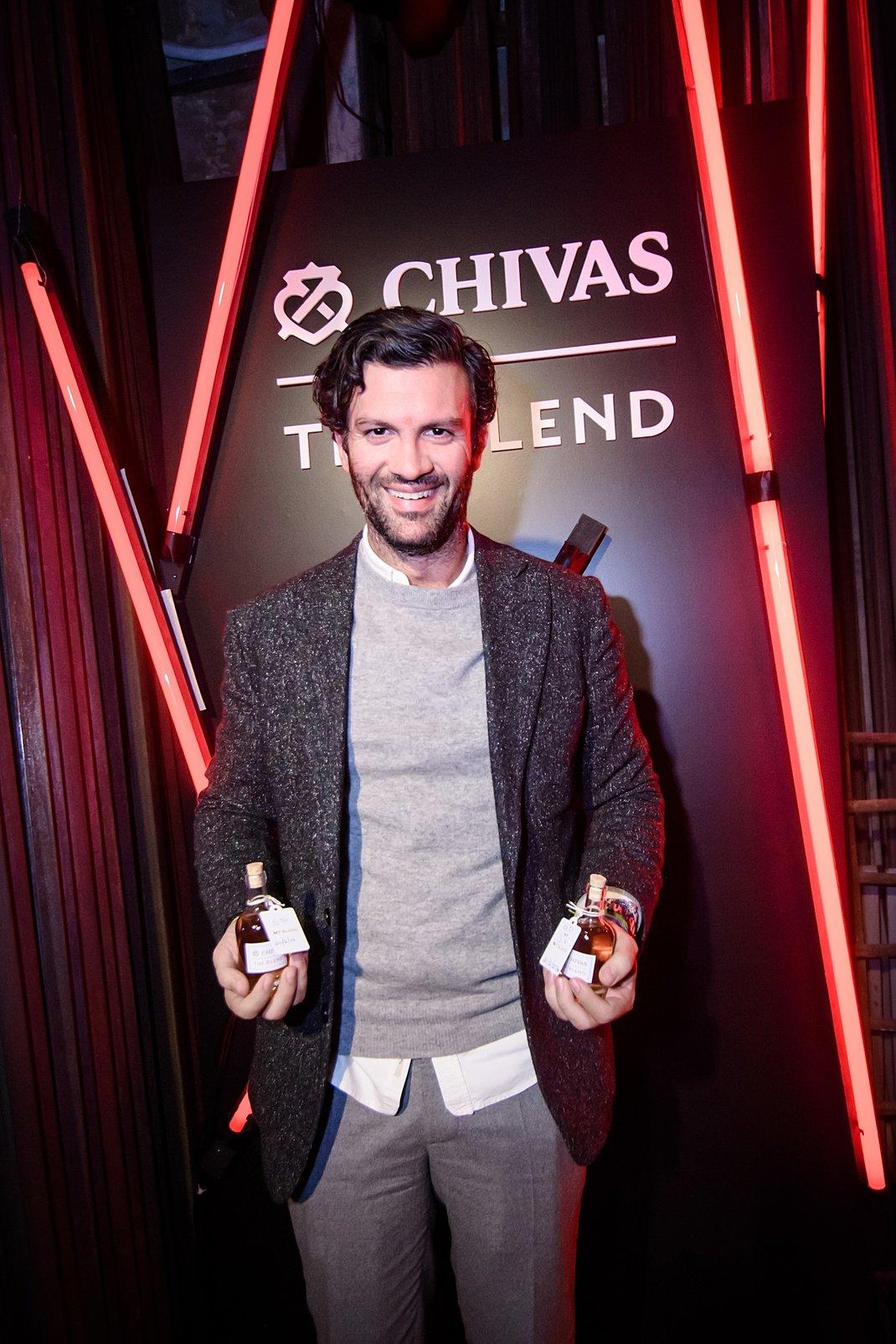 15. Ο Γιώργος Παπακώστας, Chef & Restaurateur, δημιούργησε δύο Chivas blends με τη δική του υπογραφή