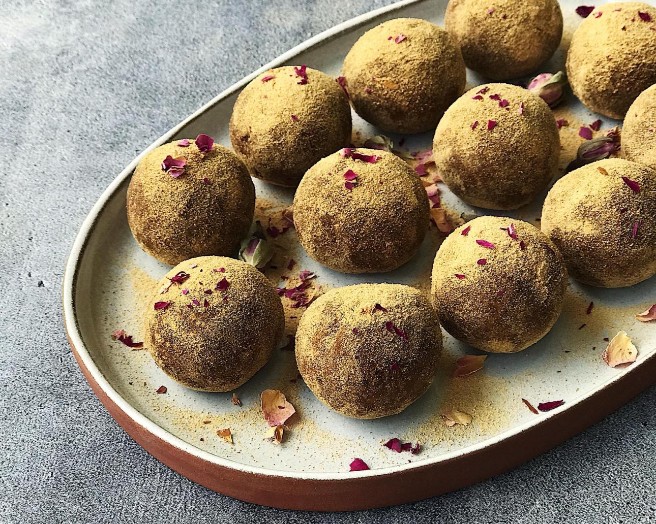 Christmas Energy Balls από το Vegan Fairies
