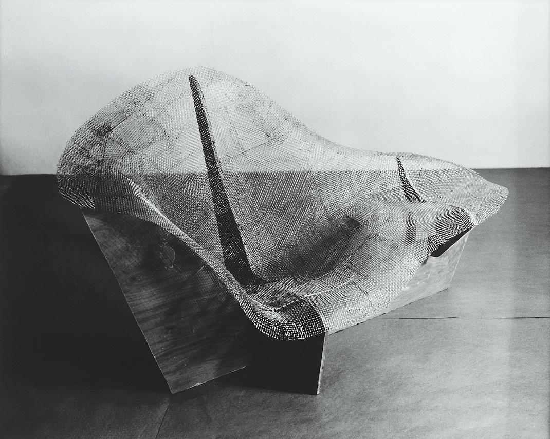 Φόρμα για την πολυθρόνα La Chaise (περ. 1948) Από το φωτογραφικό πορτφόλιο "The Gifted Eye of Charles Eames"