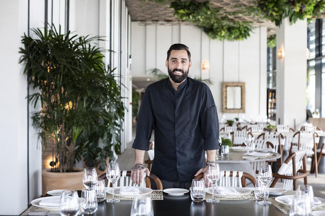 Ο executive chef Θάνος Κακαράς