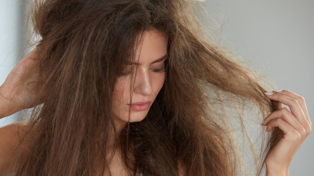 Messy hair/Shutterstock