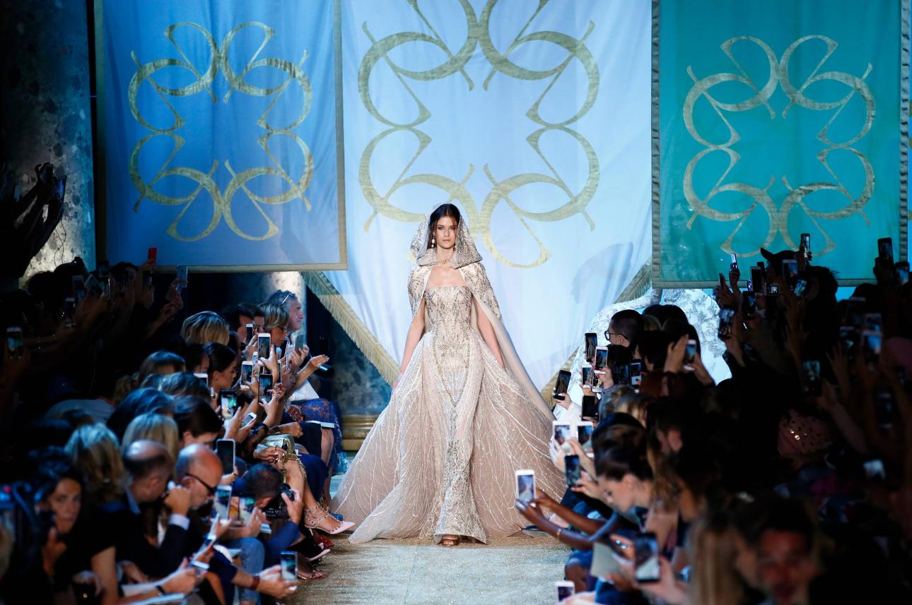 apimages /Elie Saab's Haute Couture Fall/Winter 2017/2018
