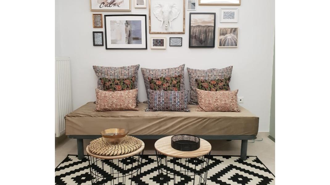 Ο χώρος που υποδέχεται τους ενδιαφερόμενους.