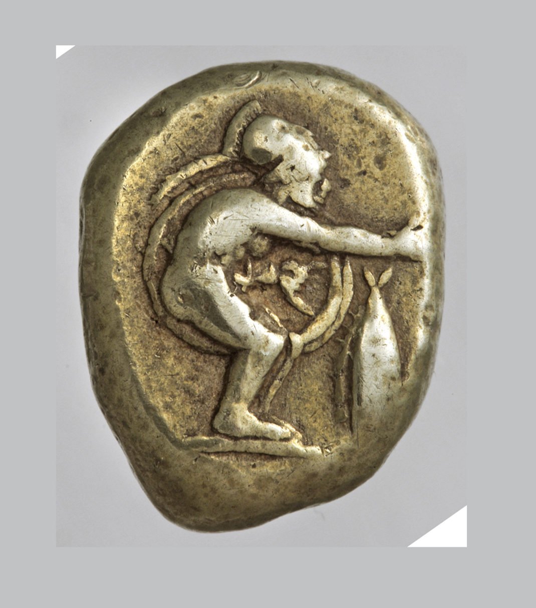 Στατήρ Κυζίκου από ήλεκτρο με παράσταση οπλιτοδρόμου περ. 475 π.Χ. © Αθήνα, Νομισματική Συλλογή Alpha Bank (φωτογρ. Π. Μαγουλάς)