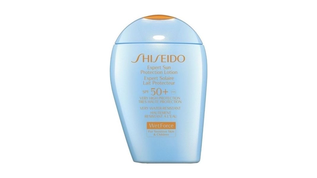 Shiseido, Expert Sun Protection Lotion WetForce For Sensitive Skin & Children SPF50/Το επαναστατικό αντηλιακό για ευαίσθητες επιδερμίδες και παιδιά που η αντηλιακή του δράση ενισχύεται όταν έρθει σε επαφή με το νερό ή τον ιδρώτα.