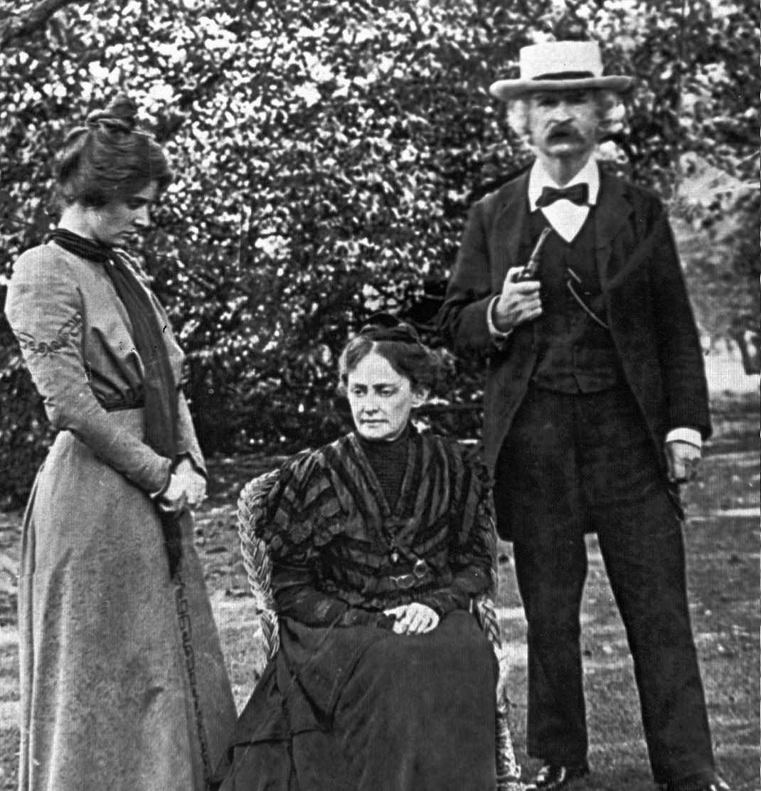O Mαρκ Τουέιν μαζί με την σύζυγό του και την κόρη του, Apimages