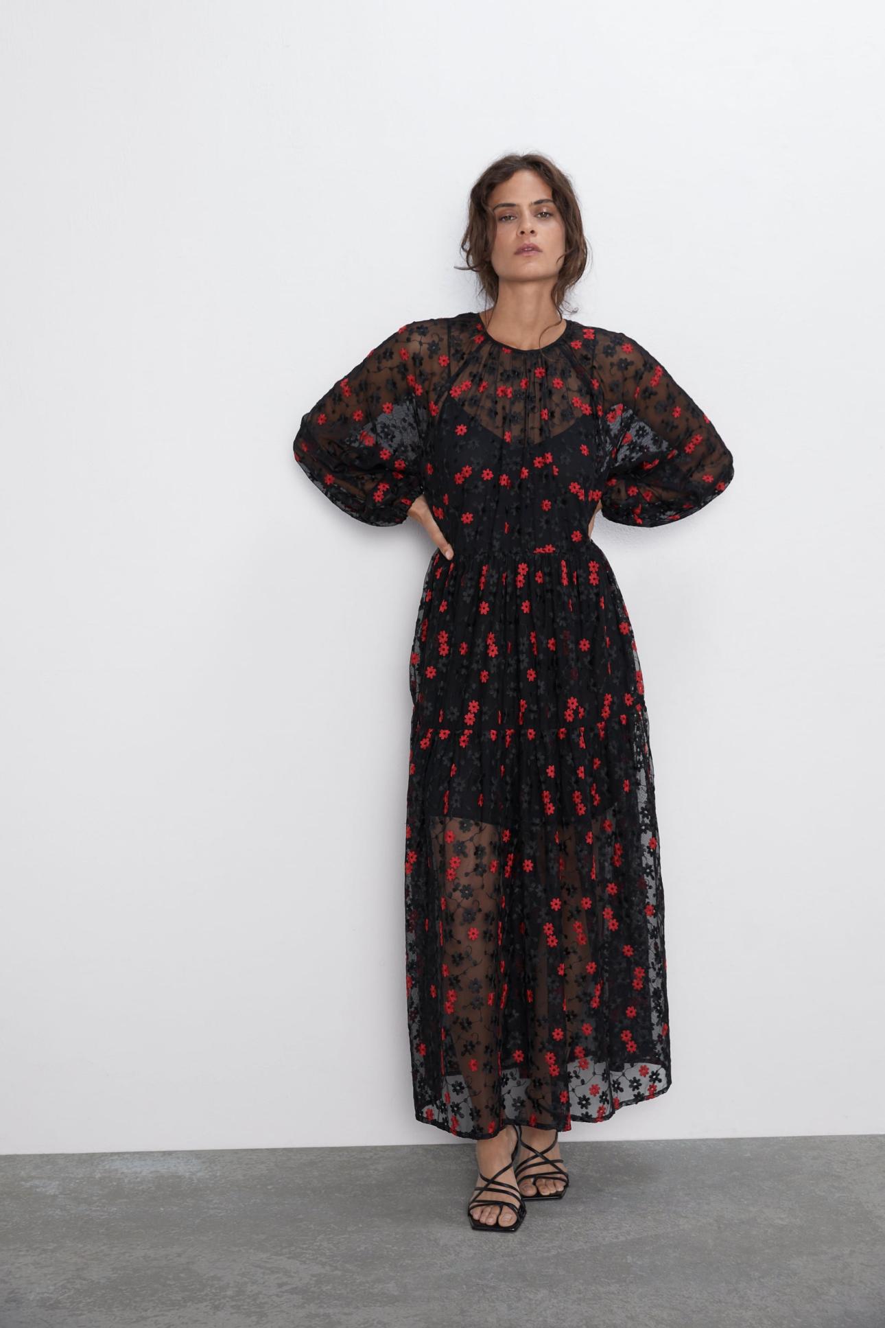 γυναίκα με φόρεμα Zara