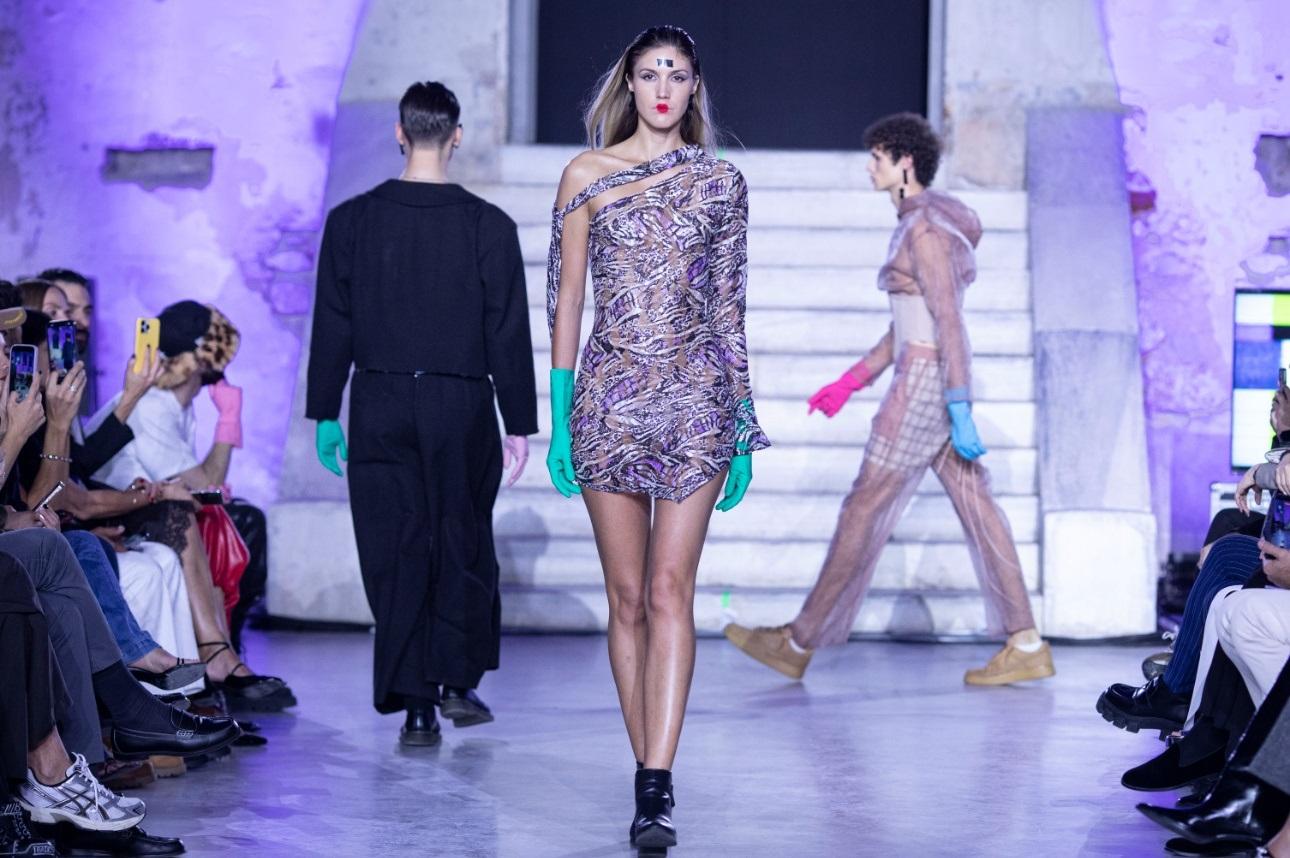 Look από την επίδειξη του Λάκη Γαβαλά/ NDP Photo Agency