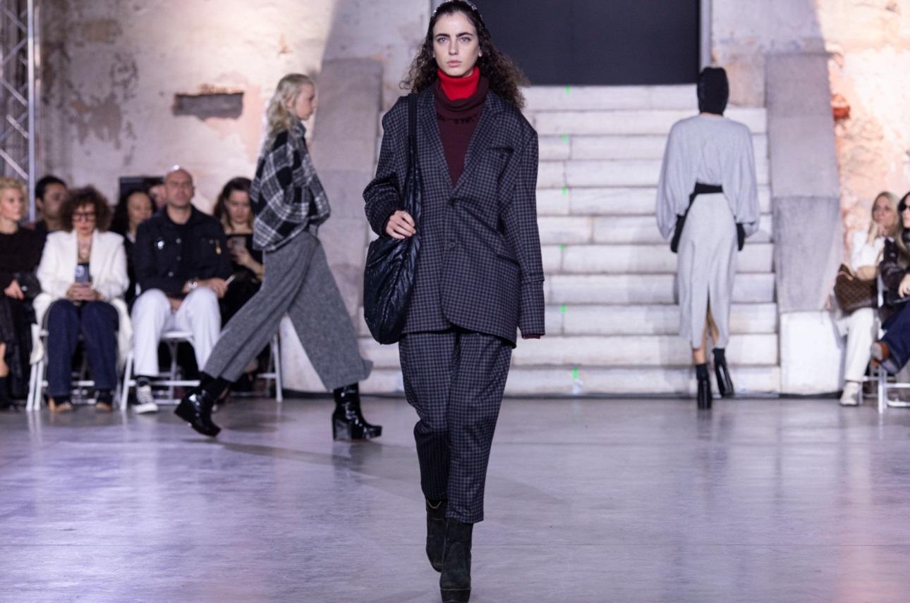 Look από την πασαρέλα του Γιώργου Ελευθεριάδη/ NDP Photo Agency