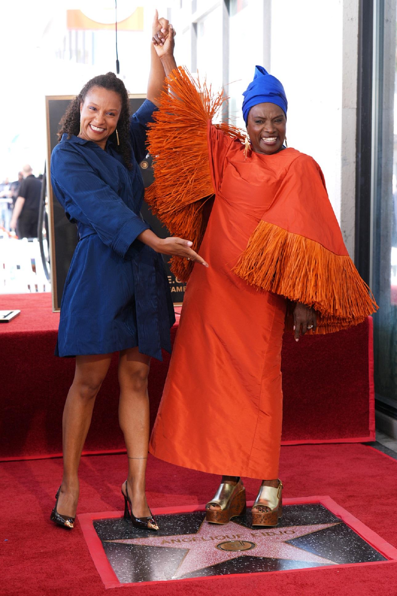  Η Angélique Kidjo με την κόρη της Naima Hebrail Kidjo Φωτογραφία: AP Newsroom