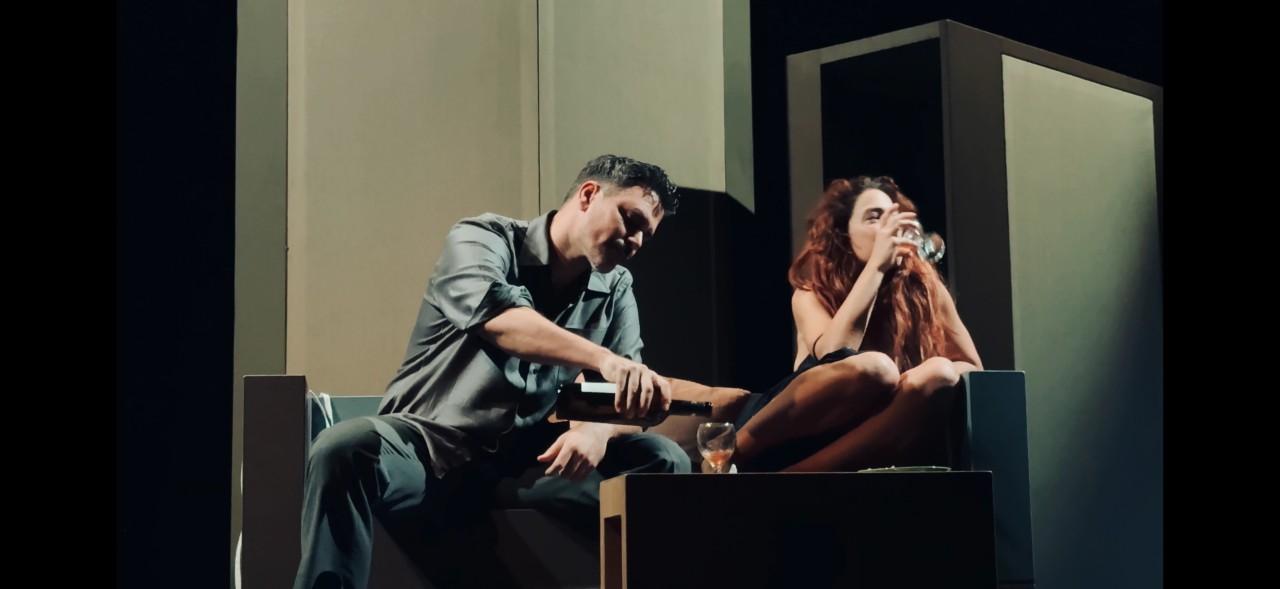 Δευτέρα και Τρίτη θεατρικές παραστάσεις