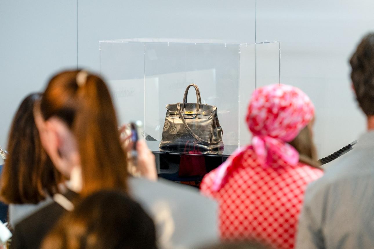 Η αυθεντική Hermes της Τζέιν Μπίρκιν που πωλήθηκε για 8.6 εκατ. ευρώ σε δημοπρασία πριν λίγες μέρες