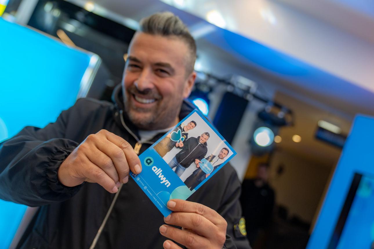 Γιάννης ΑΪβάζης 