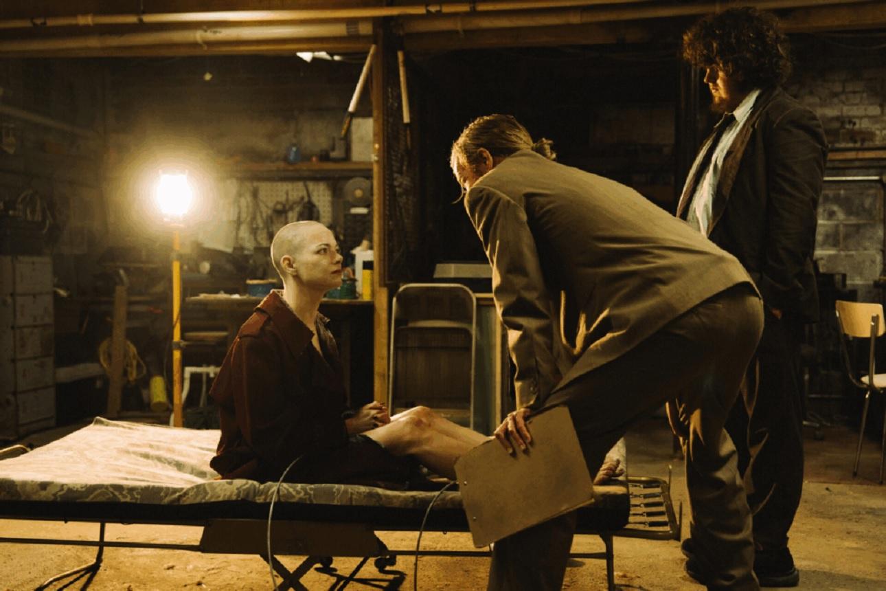 Από την ταινία Bugonia 