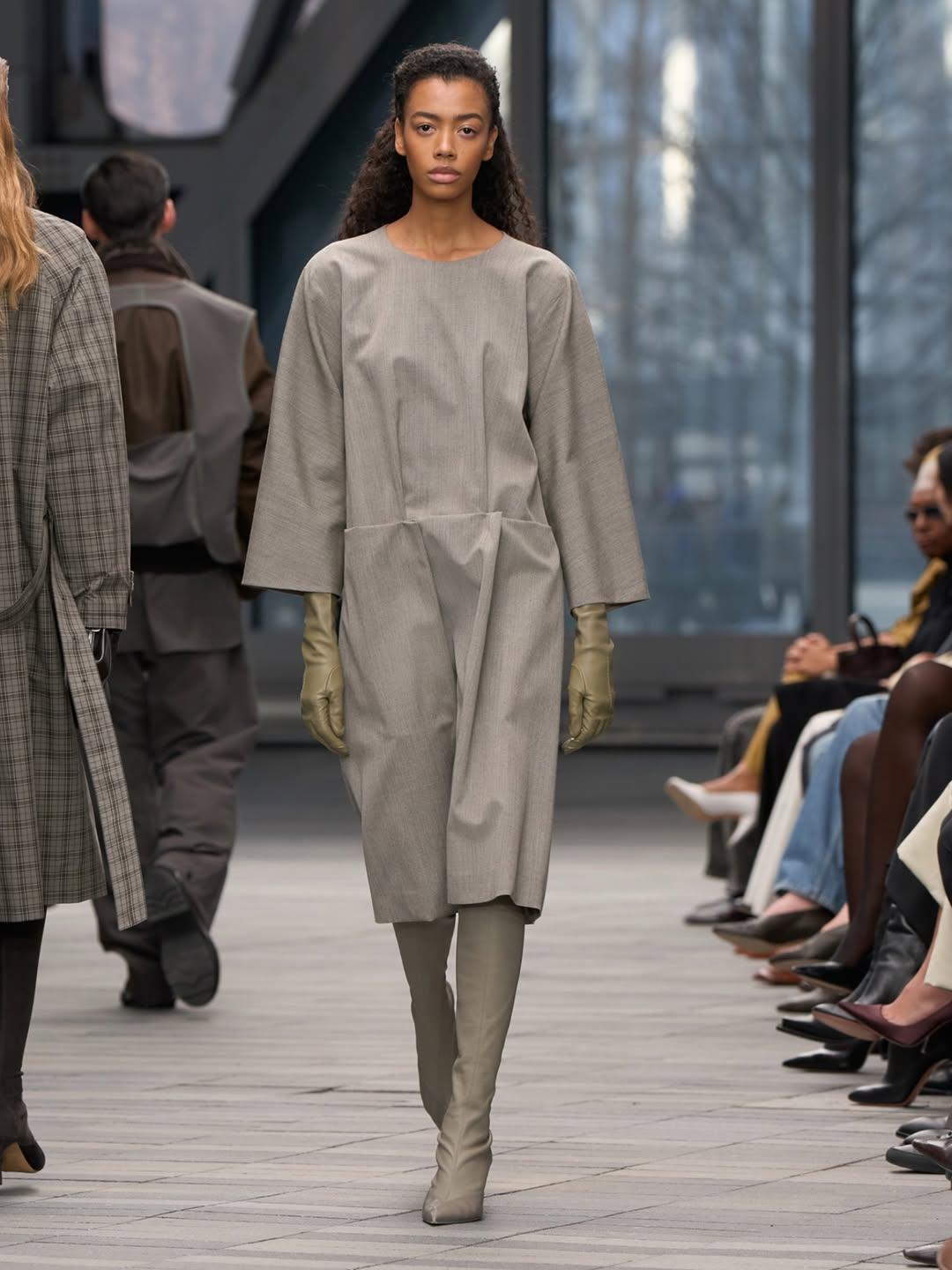 Calvin Klein Collection Fall 2026 by Veronica Leoni