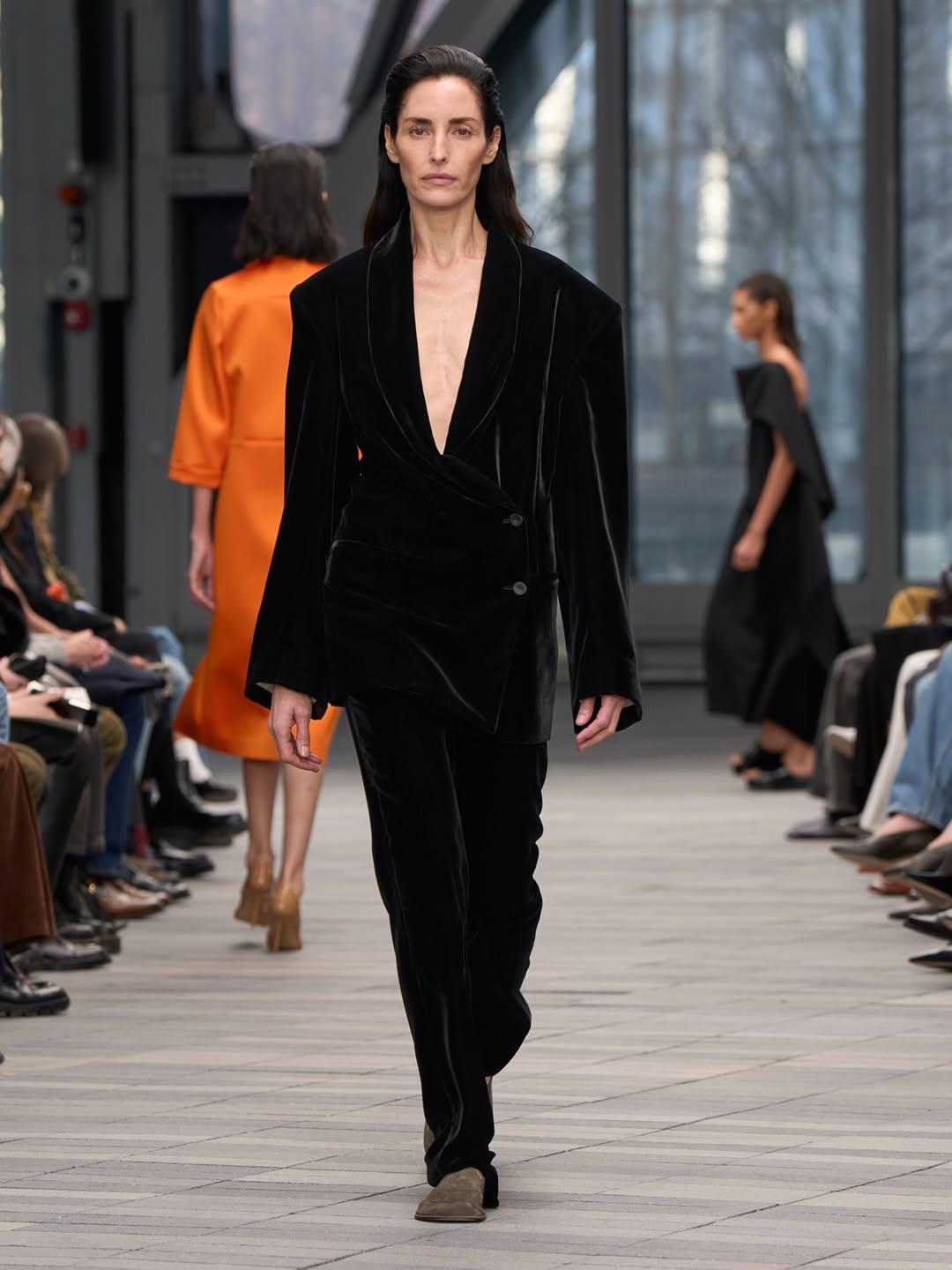 Calvin Klein Collection Fall 2026 by Veronica Leoni